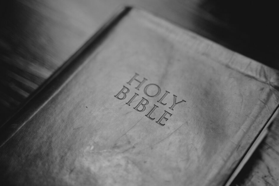 What Is The Best Bible To Read 2023 