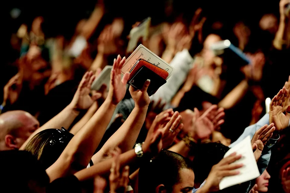 The Power and Purpose of Praising God: Understanding the Heart of Worship