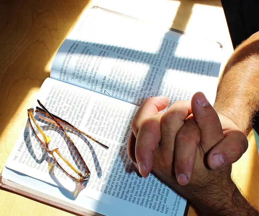 What Does the Bible Say About Praying for a New Job? Exploring Faith and Career Changes